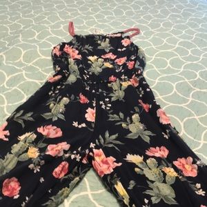 H&M youth 10/12 flowered romper